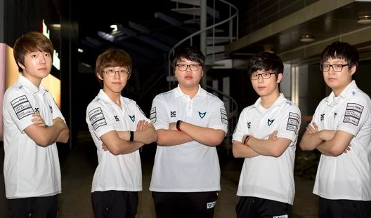 人数优势会 人数优势会